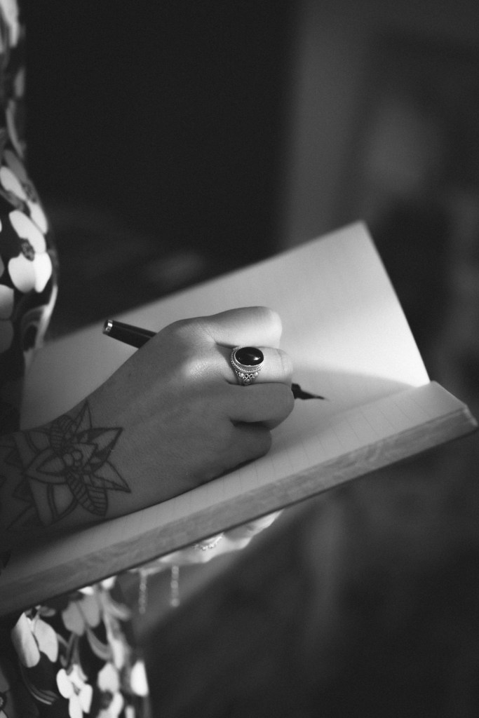 Julie Lacour Salmoiraghi écrivain public